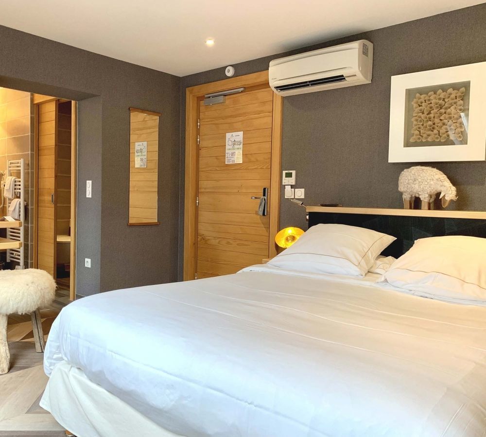 Hostellerie La Cheneaudiere & Spa